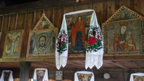 Budeşti – wnętrze cerkwi św. Mikołaja