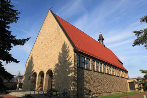 Sanktuarium Macierzyństwa Najświętszej Maryi Panny w Dziekanowicach 