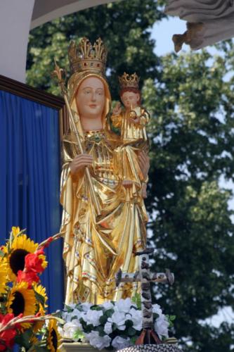 Cudowna figura Matki Bożej Królowej Podhala w Ludźmierzu 